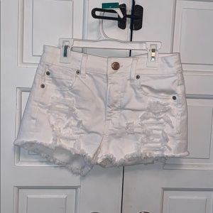 American eagle white shorts